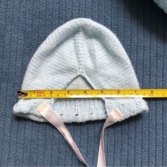 Hand knit baby sweater and bonnet - Picture 10 of 16